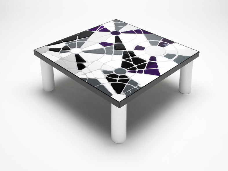 Alu + Resin Table