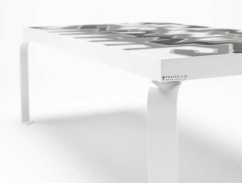 Alu + Resin Table